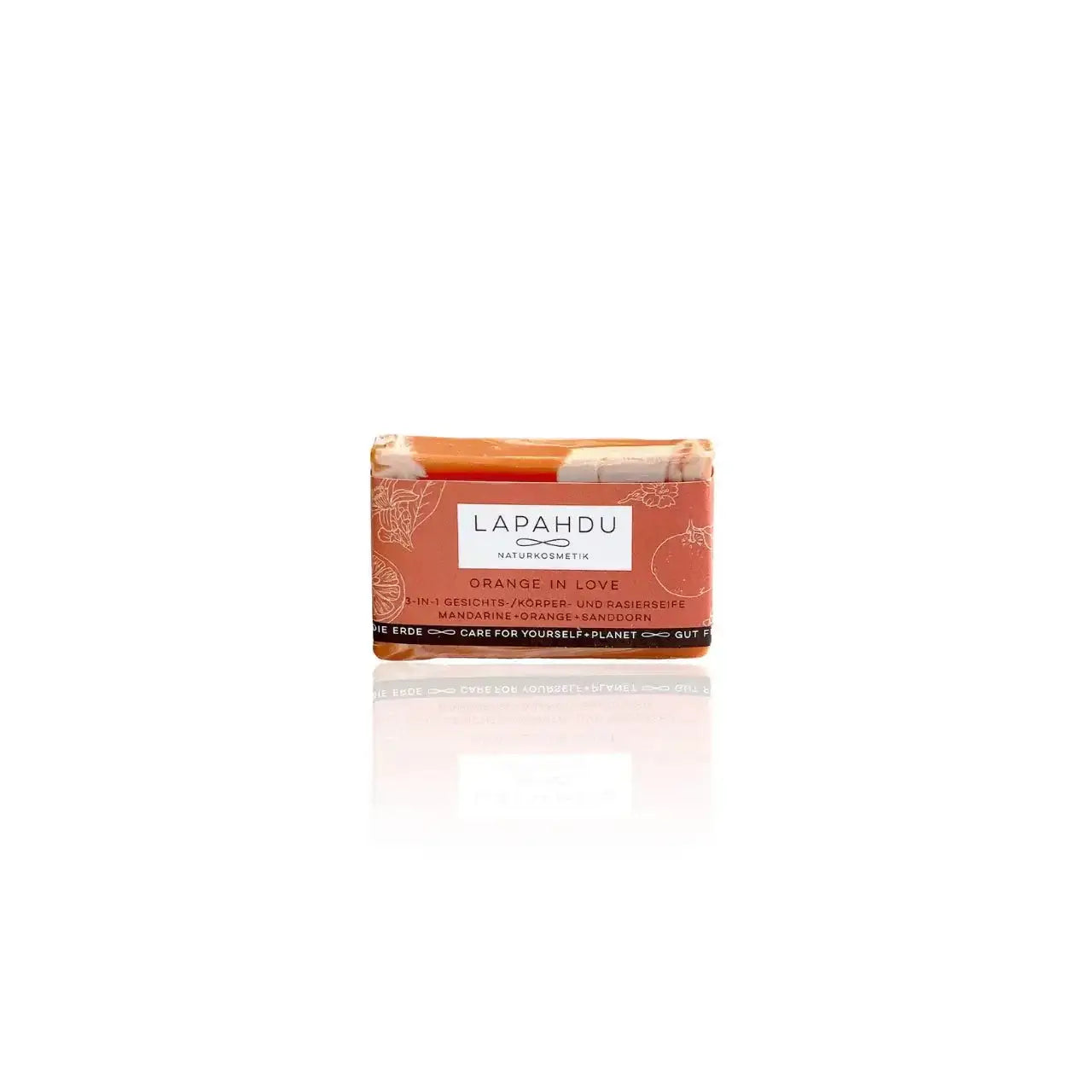 Orange in Love Naturseife 3-in-1, Feste Seife mit 22-g-Frischegewicht von LAPAHDU Naturkosmetik. Vegane Bio Kosmetik by vivatrue.