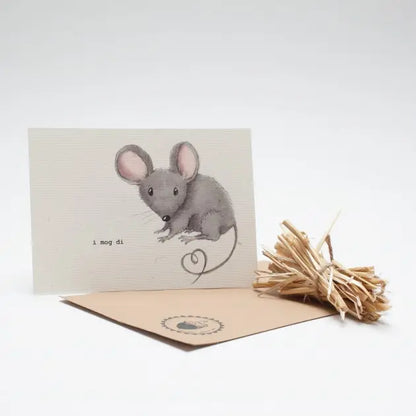 Postkarte mit bayrischem Gruß I mog di, Maus mit geringeltem Herzschwänzchen - handgemalt auf Strohpapier