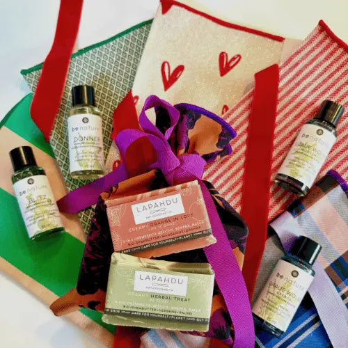 zusammenstellbares Bio-Geschenkset mit 2 Ölen, 1 Seife und Stoffbeutel