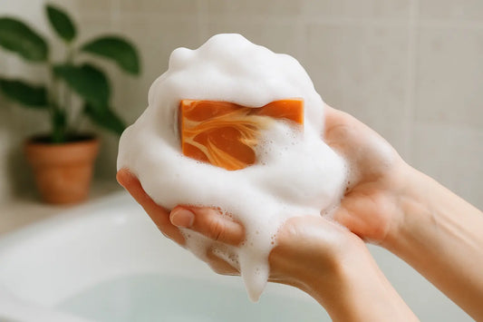 Orange in Love Naturseife 3in1 Sanddorn Mandarine - Gesichtsseife Körperseife Rasierseife Sheabutter