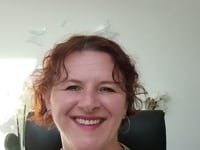 Hanna Neumaier, stellt sich vor.
